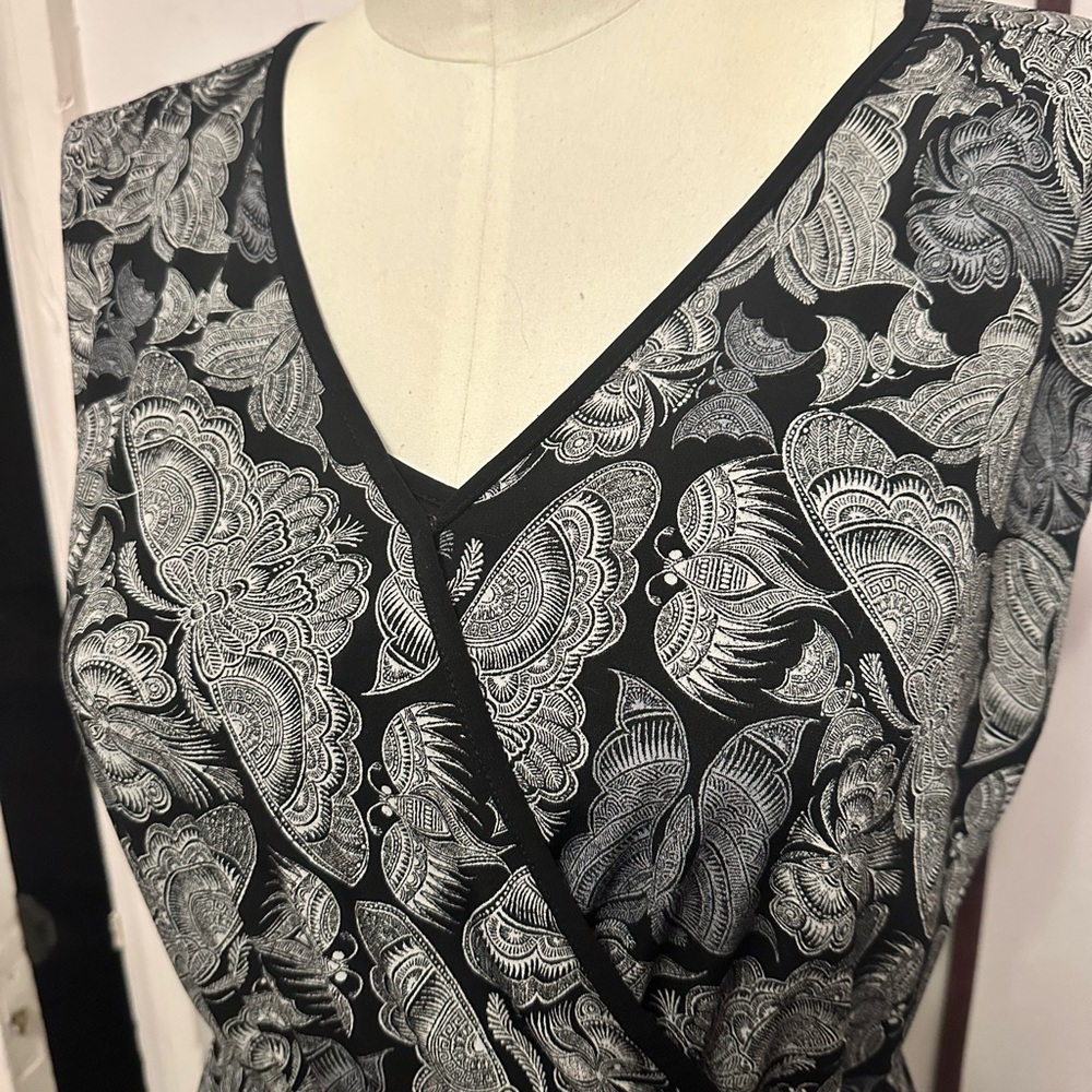 Maurice’s Black and Gray Moth Tunic